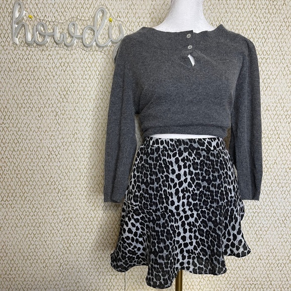 She & Sky Black and Gray Leopord Print Pattern Ruffle Bottom Skort Size Small - Picture 1 of 11